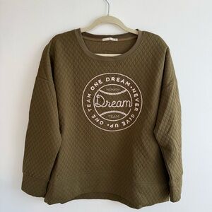 Quilted Olive Sweatshirt with 'Dream' Graphic